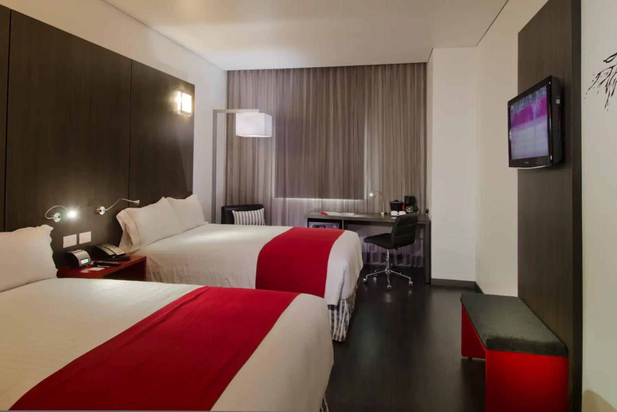 Ramada Encore By Wyndham Guadalajara Sur Palomar Dış mekan fotoğraf